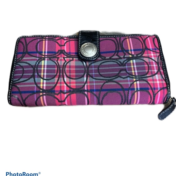 Coach Wallet - Picture 4 of 7